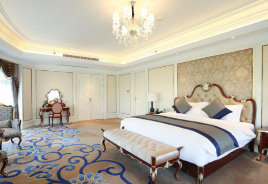 Grand Deluxe Room